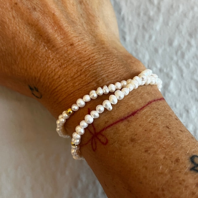 Armbånd - Pearlstring - One Size Fits All Armbånd - Hvide Ferskvandsperler