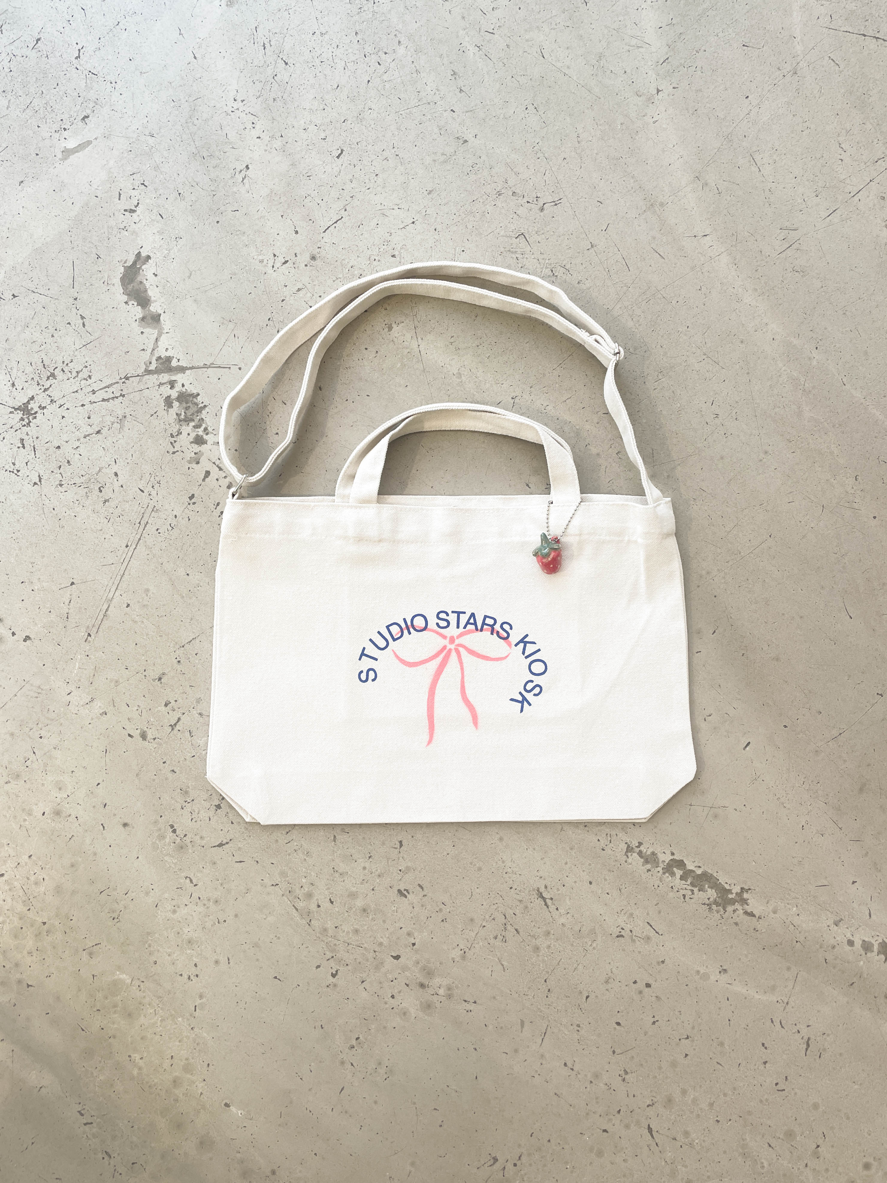 Kiosk Tote Bag  00ctmn - Bow