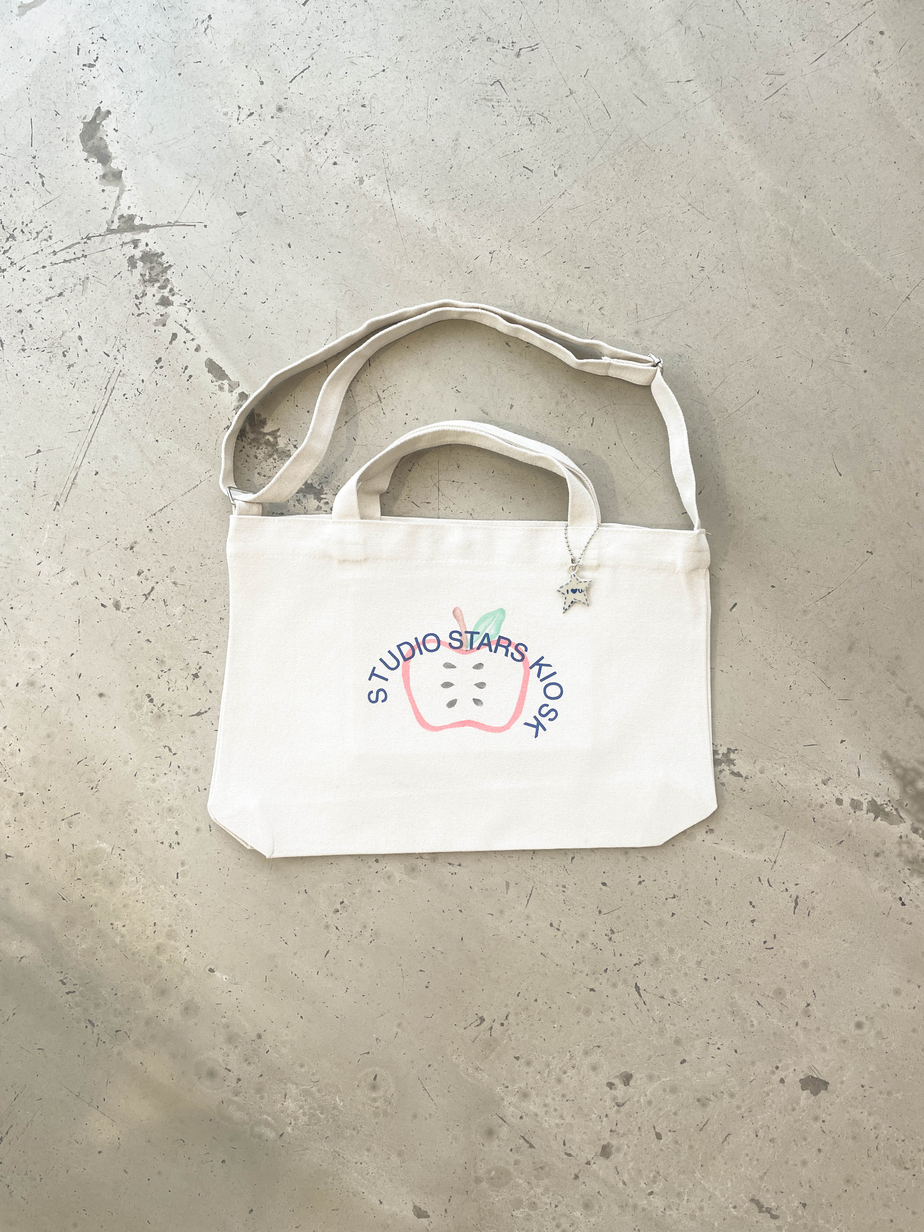 Kiosk Tote Bag  00ctmn - Apple